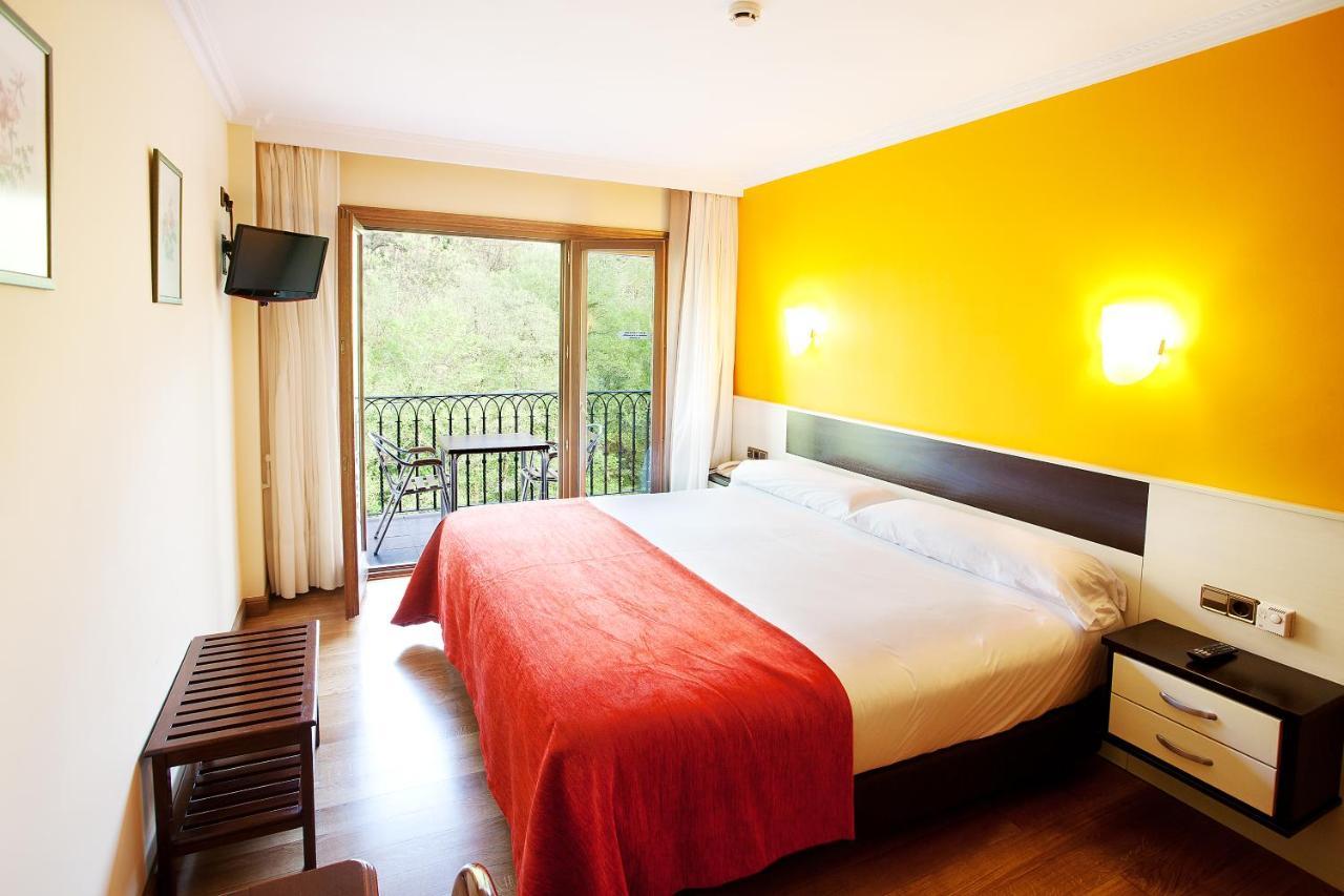 Hotel Venta De Эчалар Экстерьер фото
