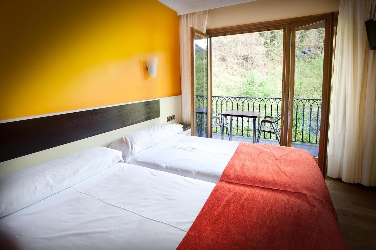 Hotel Venta De Эчалар Экстерьер фото