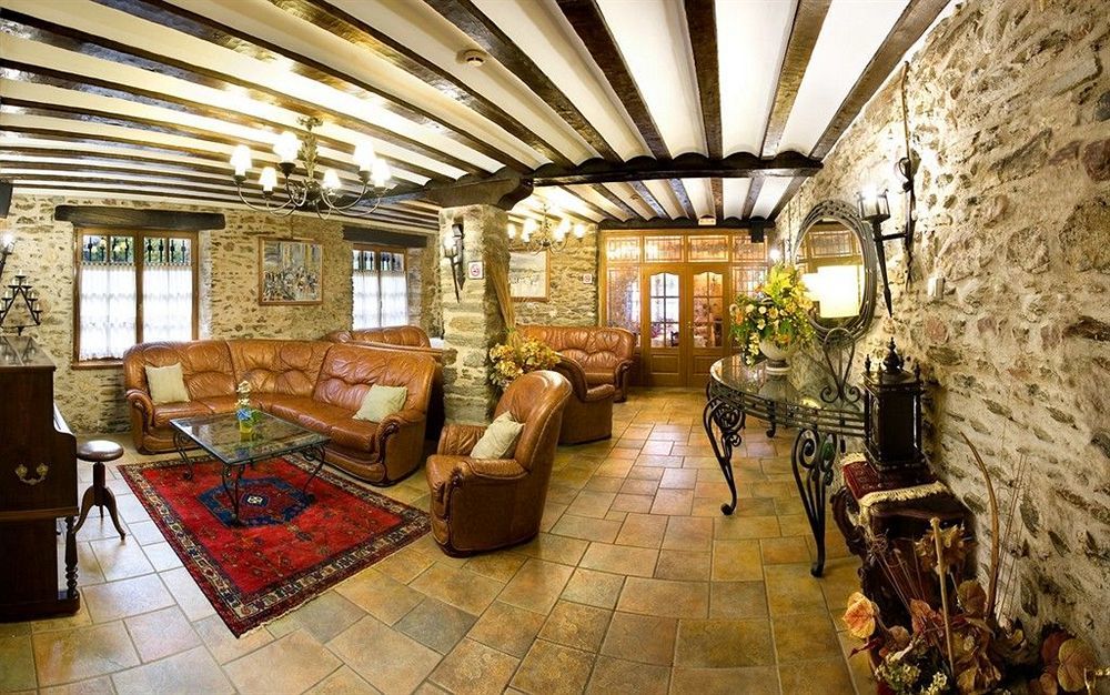 Hotel Venta De Эчалар Экстерьер фото