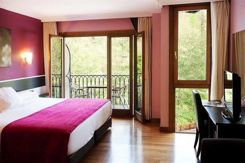 Hotel Venta De Эчалар Экстерьер фото