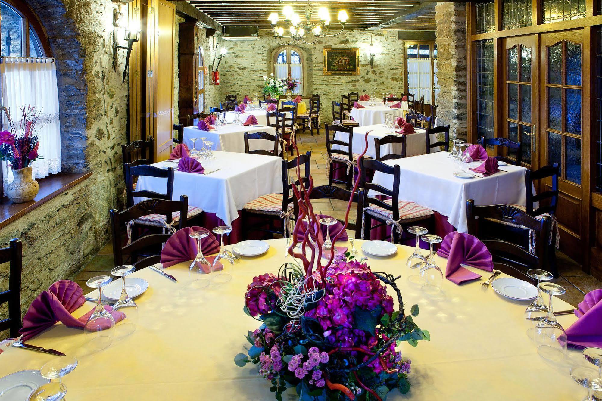 Hotel Venta De Эчалар Экстерьер фото